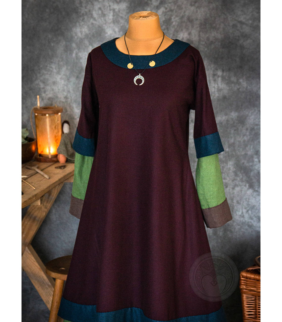 Kiev Rus basic wool wide women's tunic with two wedges and wool